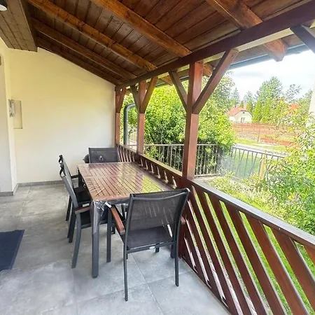 Ferienhaus Arteon Nyaralo Balatonfenyves