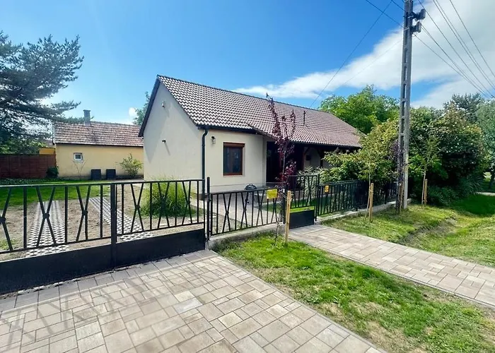Arteon Nyaralo Holiday home