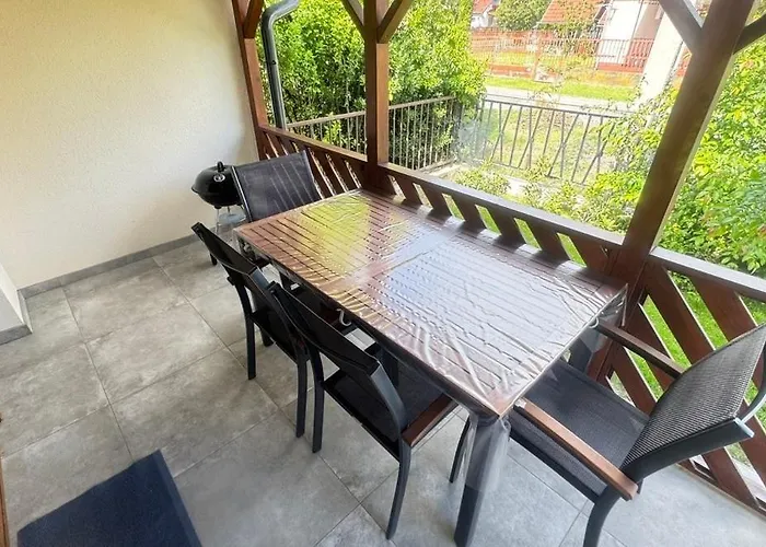 Holiday home Arteon Nyaralo Balatonfenyves